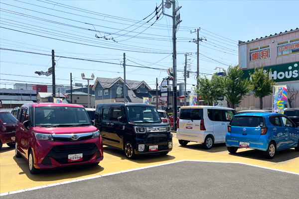 中古車展示場